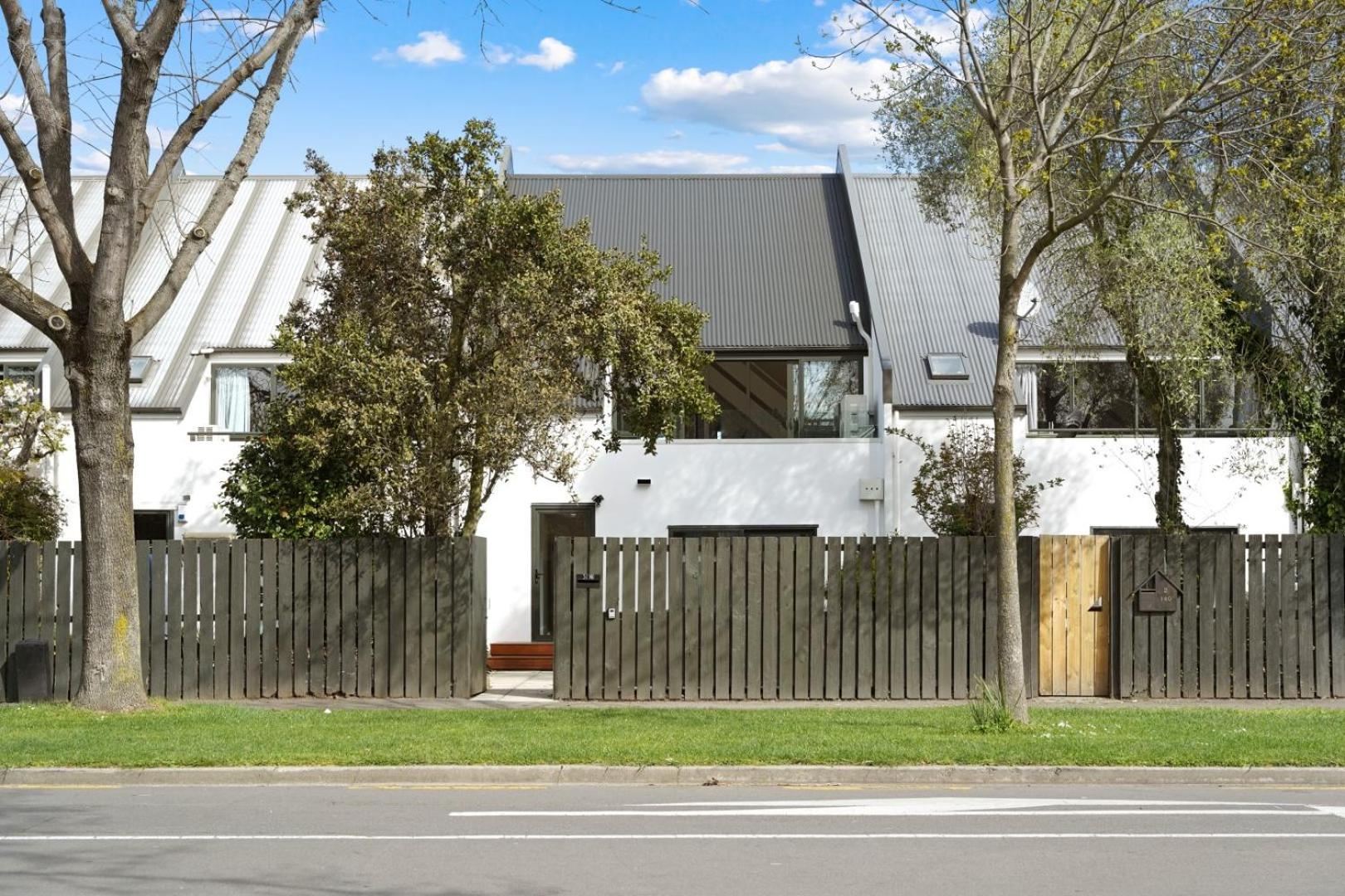 Chester St East - Christchurch Holiday Homes Экстерьер фото